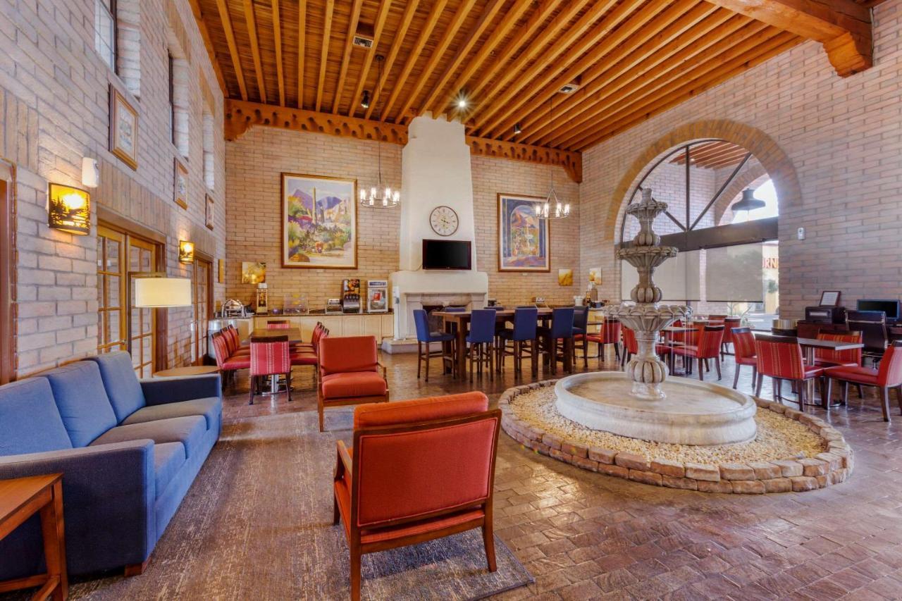 Comfort Suites At Sabino Canyon Tucson Extérieur photo