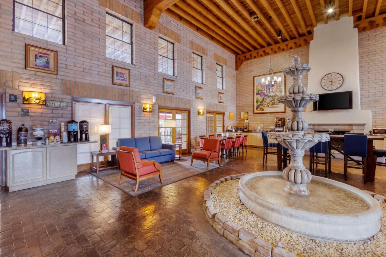 Comfort Suites At Sabino Canyon Tucson Extérieur photo