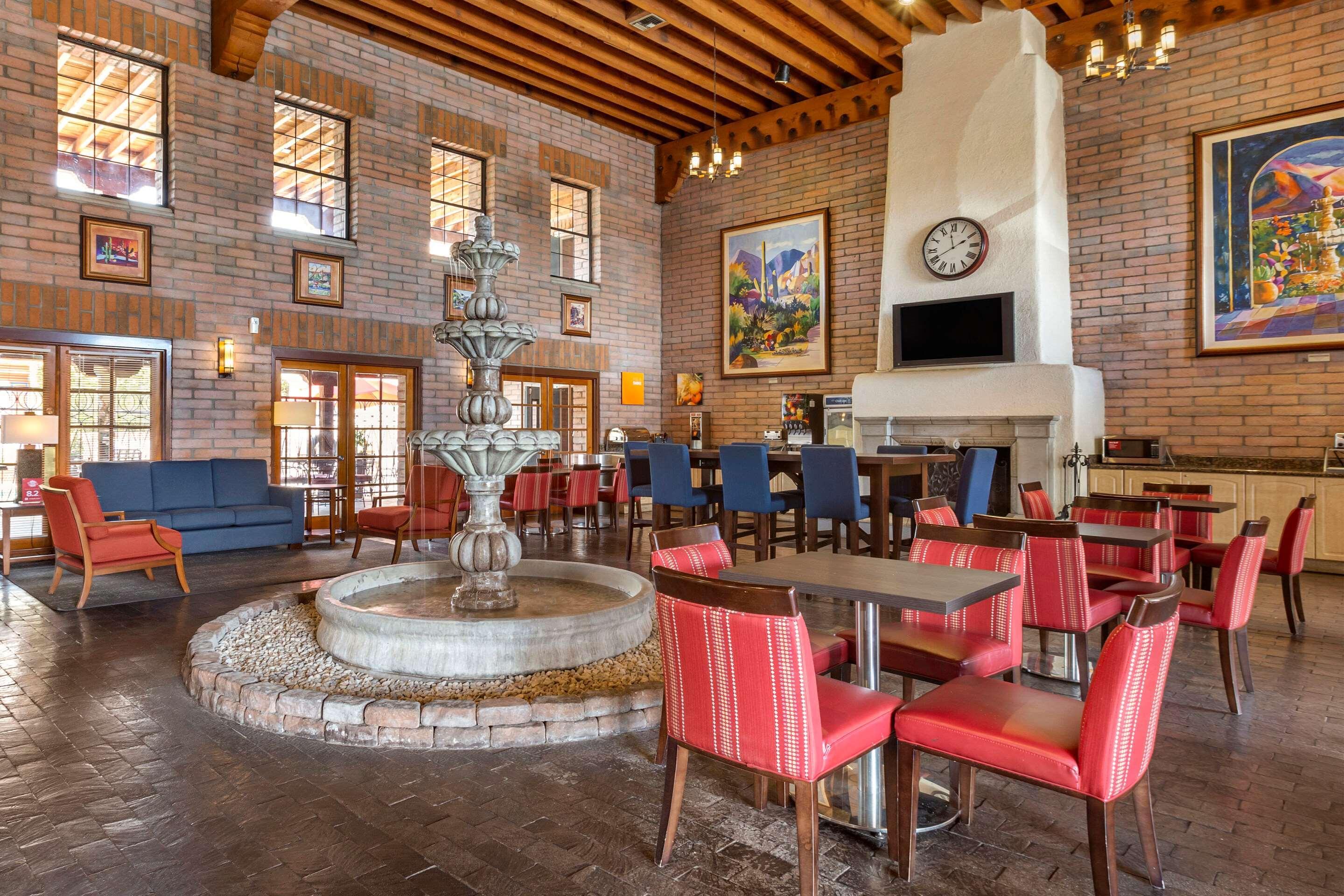 Comfort Suites At Sabino Canyon Tucson Extérieur photo